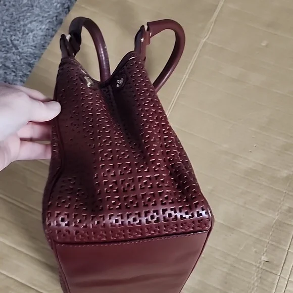 Kate Spade brown leather perforated purse - Picture 5 of 10